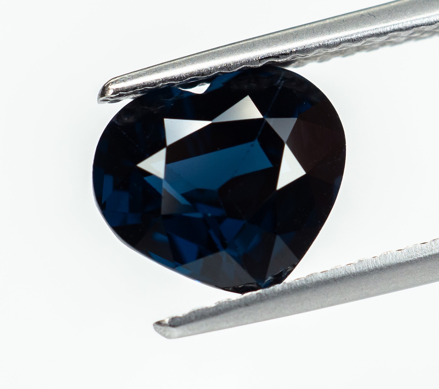 Spinel 2.24 ct – Heart Cut – Deep Blue – ALGT Certified