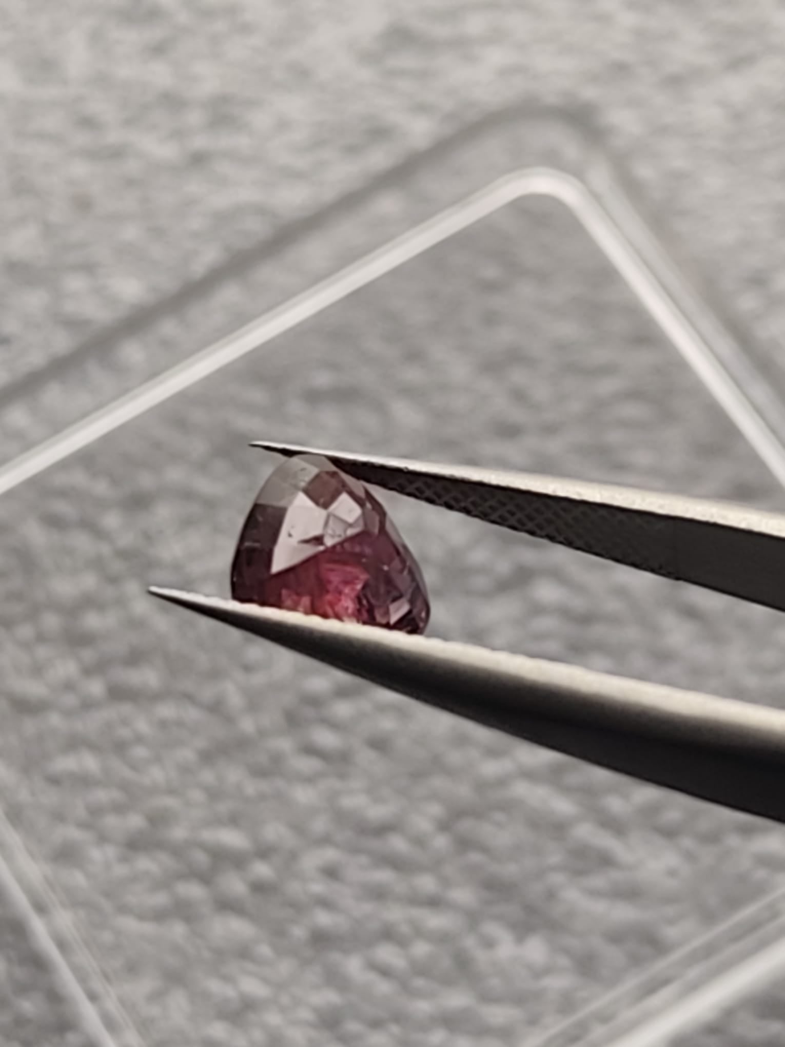 Ruby 1.78 ct – Heart Cut – No Heat – Certified Natural Ruby