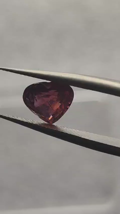 Ruby 1.78 ct – Heart Cut – No Heat – Certified Natural Ruby